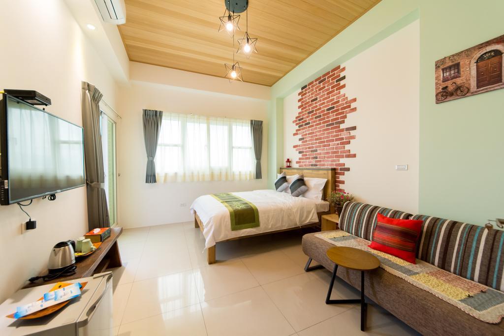 Fruit B&B Джиаоси Екстериор снимка