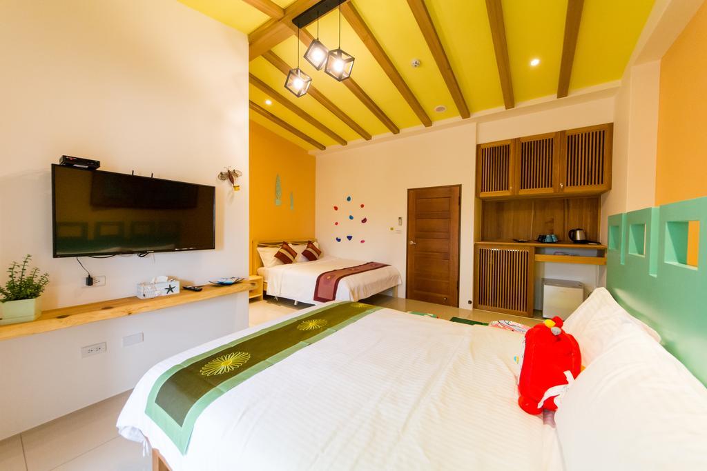 Fruit B&B Джиаоси Екстериор снимка