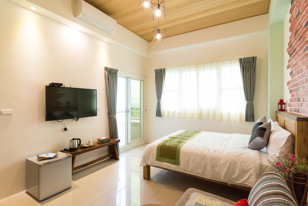 Fruit B&B Джиаоси Екстериор снимка