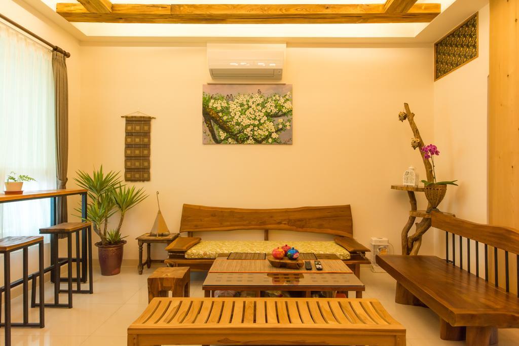 Fruit B&B Джиаоси Екстериор снимка